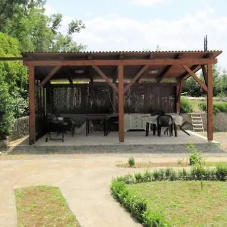 Mia 6 公寓 茨里克韦尼察